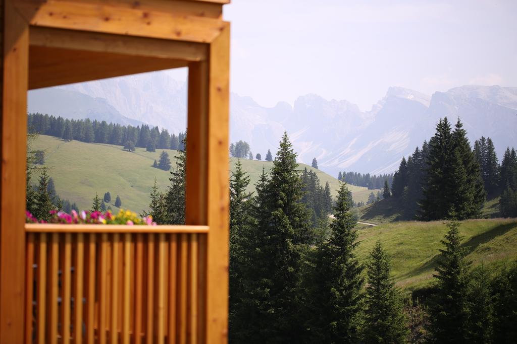 Sporthotel Floralpina Alpe Di Siusi Esterno foto