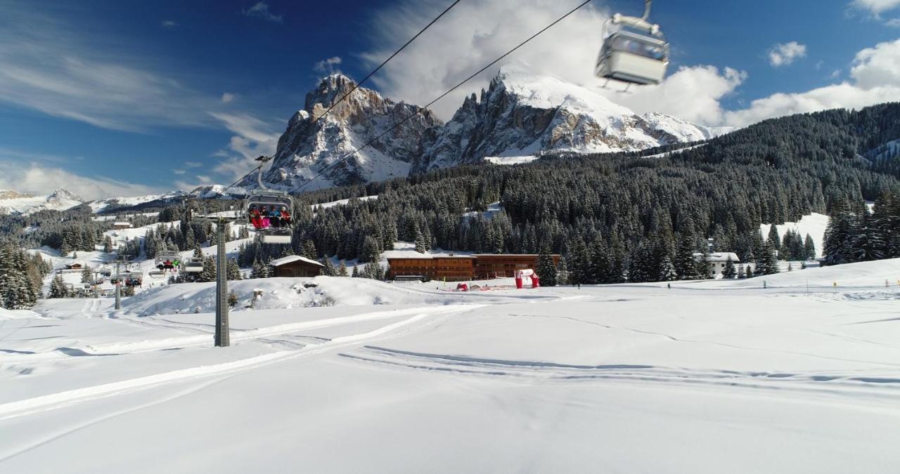 Sporthotel Floralpina Alpe Di Siusi Esterno foto